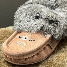 Load image into Gallery viewer, Ladies Moccasins - Laurentian Chief Moccasins Cappuccino