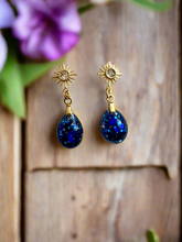 Load image into Gallery viewer, Mocs N More Earrings - Shining Star