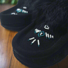 Load image into Gallery viewer, Ladies Moccasins - Laurentian Chief Moccasins Black
