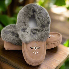 Load image into Gallery viewer, Ladies Moccasins - Laurentian Chief Moccasins Cappuccino