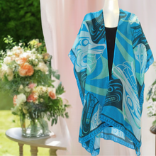 Load image into Gallery viewer, Ladies Fashion Wraps - Spirit Wolf