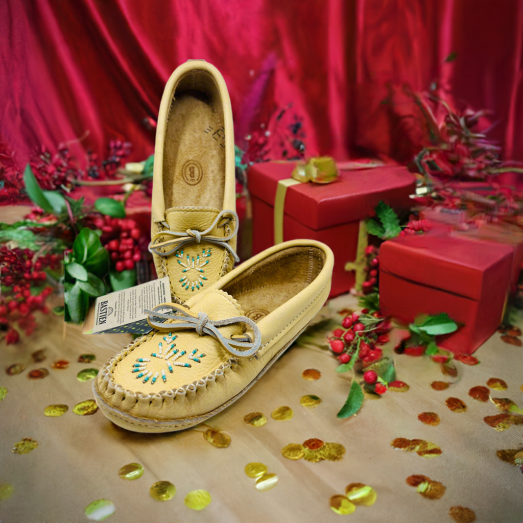 Ladies Beaded Smooth Moose Hide Moccasins