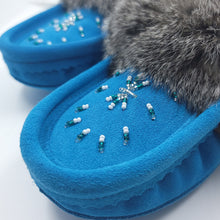 Load image into Gallery viewer, Ladies Moccasins - Laurentian Chief Moccasins Aqua