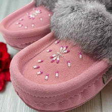 Load image into Gallery viewer, Ladies Moccasins -Laurentian Chief Moccasins Flamingo