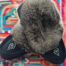 Load image into Gallery viewer, Kids Laurentian Chief Moccasins