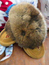 Load image into Gallery viewer, Laurentian Chief Baby Moccasins 20% Off