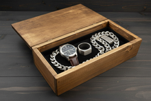 Load image into Gallery viewer, Artisan Pine Trinket Box with Hand-Painted Epoxy Eagle