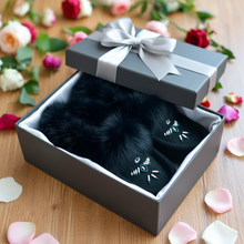 Load image into Gallery viewer, Ladies Moccasins - Laurentian Chief Moccasins Black