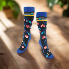 Load image into Gallery viewer, ART SOCKS - Mother Earth