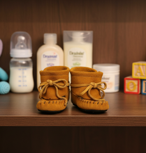 Load image into Gallery viewer, Baby Wrap A Round Moccasins - Tan