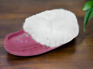 Ladies Moccasins -Laurentian Chief Moccasins Fuchsia