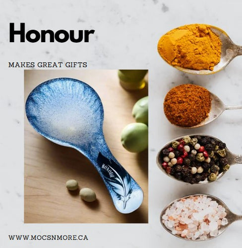 NEW Honour Feather Spoon Rest