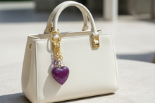Load image into Gallery viewer, Beaded tassel on white purse