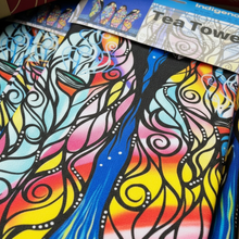 Load image into Gallery viewer, Detailed pattern close-up