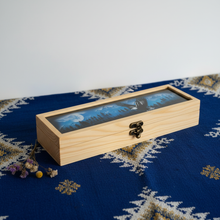 Load image into Gallery viewer, Eagle's Peak - Angled on Blue Aztec Cloth