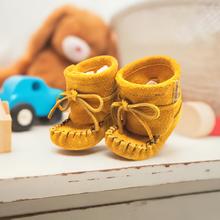 Load image into Gallery viewer, Baby Wrap A Round Moccasins - Tan