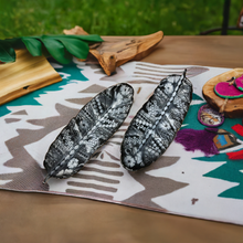 Load image into Gallery viewer, Feather Tray - Tribal Feather