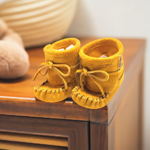 Load image into Gallery viewer, Baby Wrap A Round Moccasins - Tan