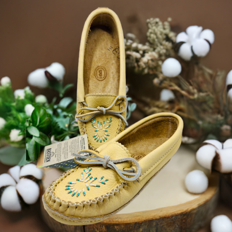 Ladies Beaded Smooth Moose Hide Moccasins