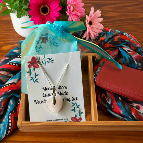 NEW Mocs N More Necklace - Lovely