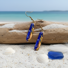 Load image into Gallery viewer, Lifestyle shot on driftwood/beach surface