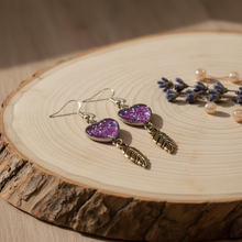 Load image into Gallery viewer, Lifestyle shot on natural wood