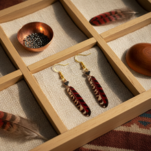 Load image into Gallery viewer, Natural wooden tray presentation