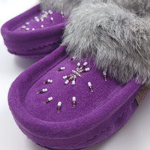 Load image into Gallery viewer, Ladies Moccasins - Laurentian Chief Moccasins Vivacious Violet