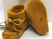 Load image into Gallery viewer, Kids Laurentian Chief Moccasins