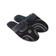 Load image into Gallery viewer, Slippers - Formline (Black &amp; Grey)