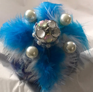 Mocs N More Ornaments - Feathers & Pearls